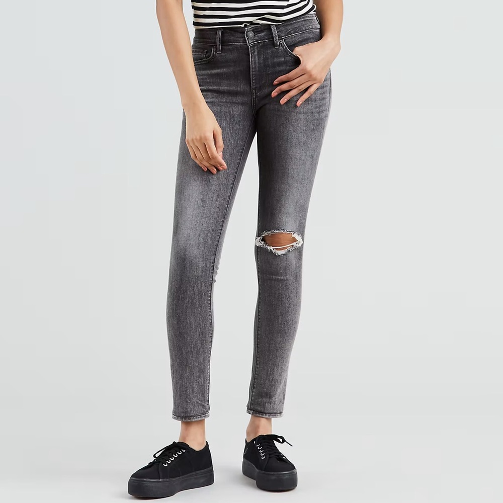 Levi's® 711 Skinny Jean in washed black